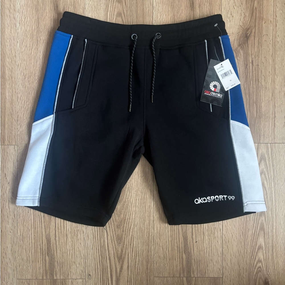 Vintage Akademics Men's Black and Blue Shorts XL